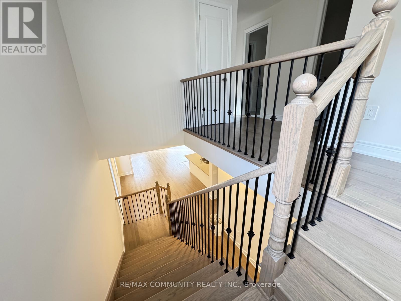 2978 Gatestone Path, Pickering, Ontario  L1X 2R5 - Photo 11 - E12529516