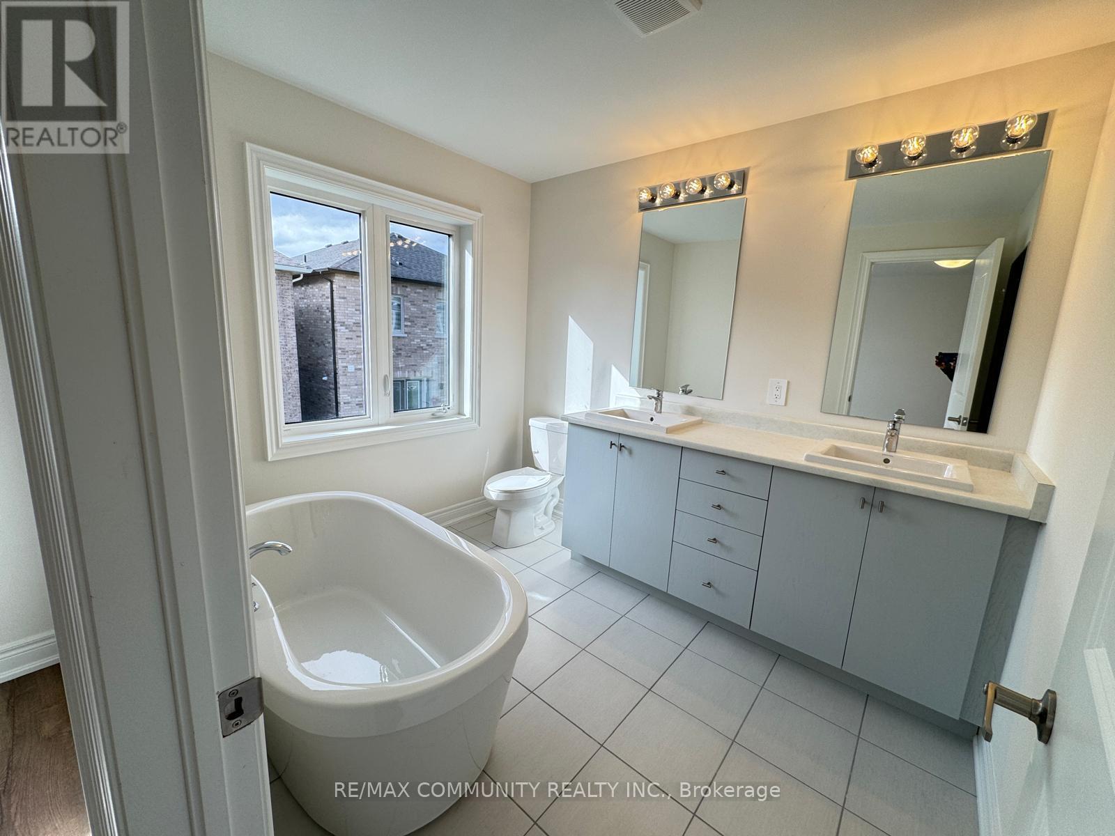 2978 Gatestone Path, Pickering, Ontario  L1X 2R5 - Photo 13 - E12529516