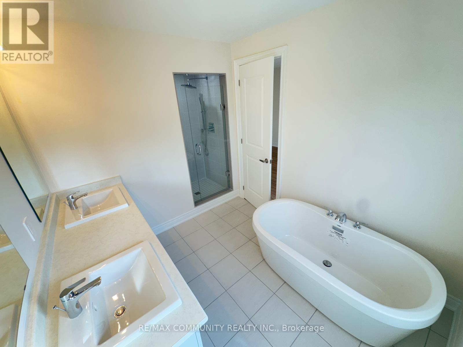 2978 Gatestone Path, Pickering, Ontario  L1X 2R5 - Photo 14 - E12529516