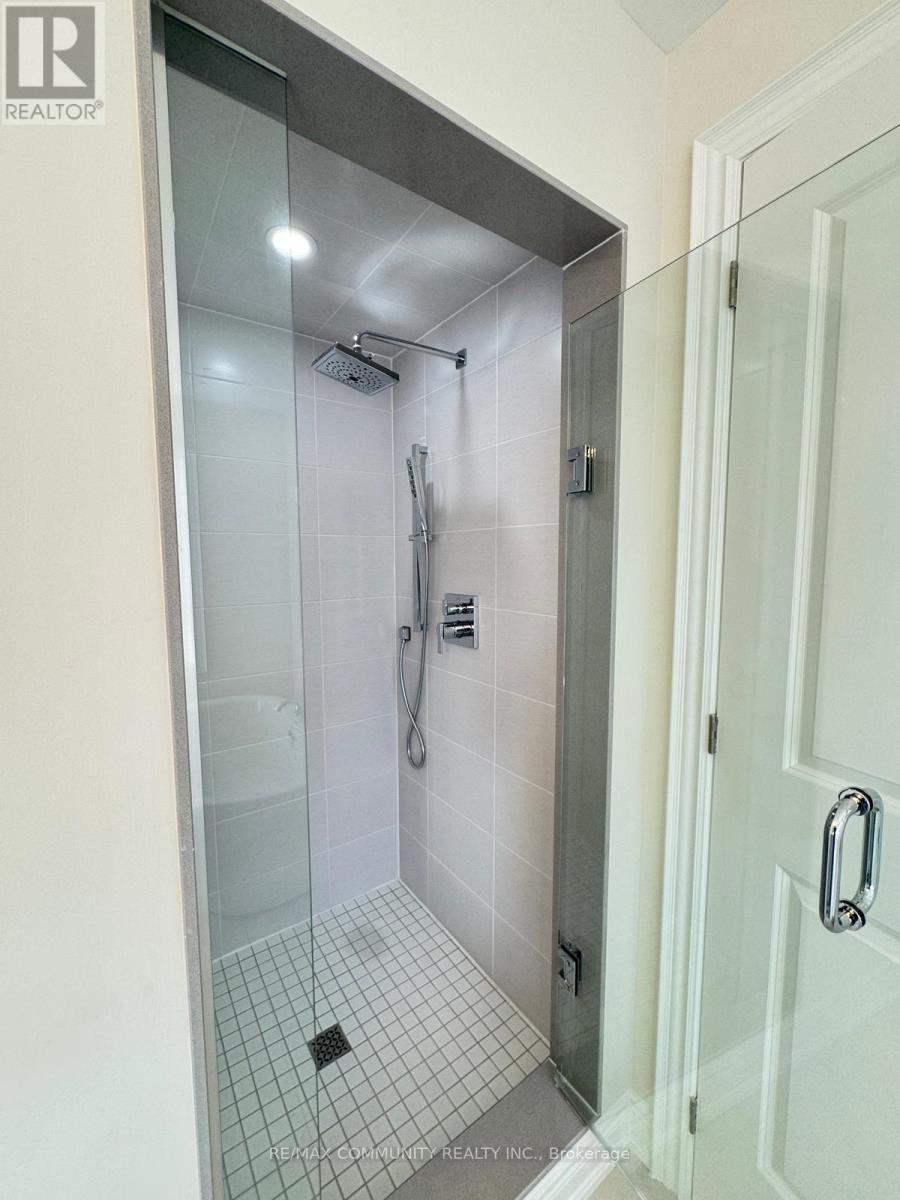 2978 Gatestone Path, Pickering, Ontario  L1X 2R5 - Photo 15 - E12529516