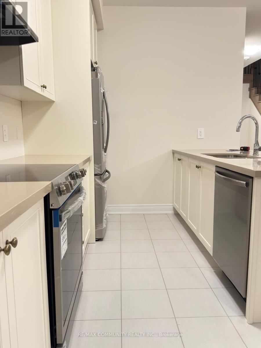 2978 Gatestone Path, Pickering, Ontario  L1X 2R5 - Photo 7 - E12529516