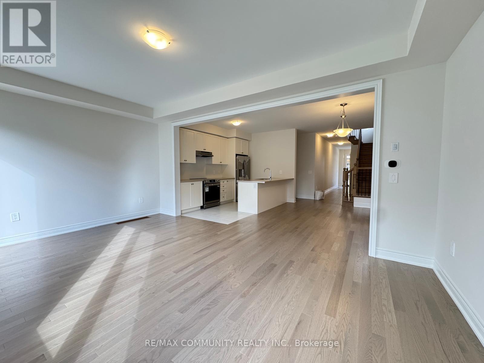 2978 Gatestone Path, Pickering, Ontario  L1X 2R5 - Photo 9 - E12529516