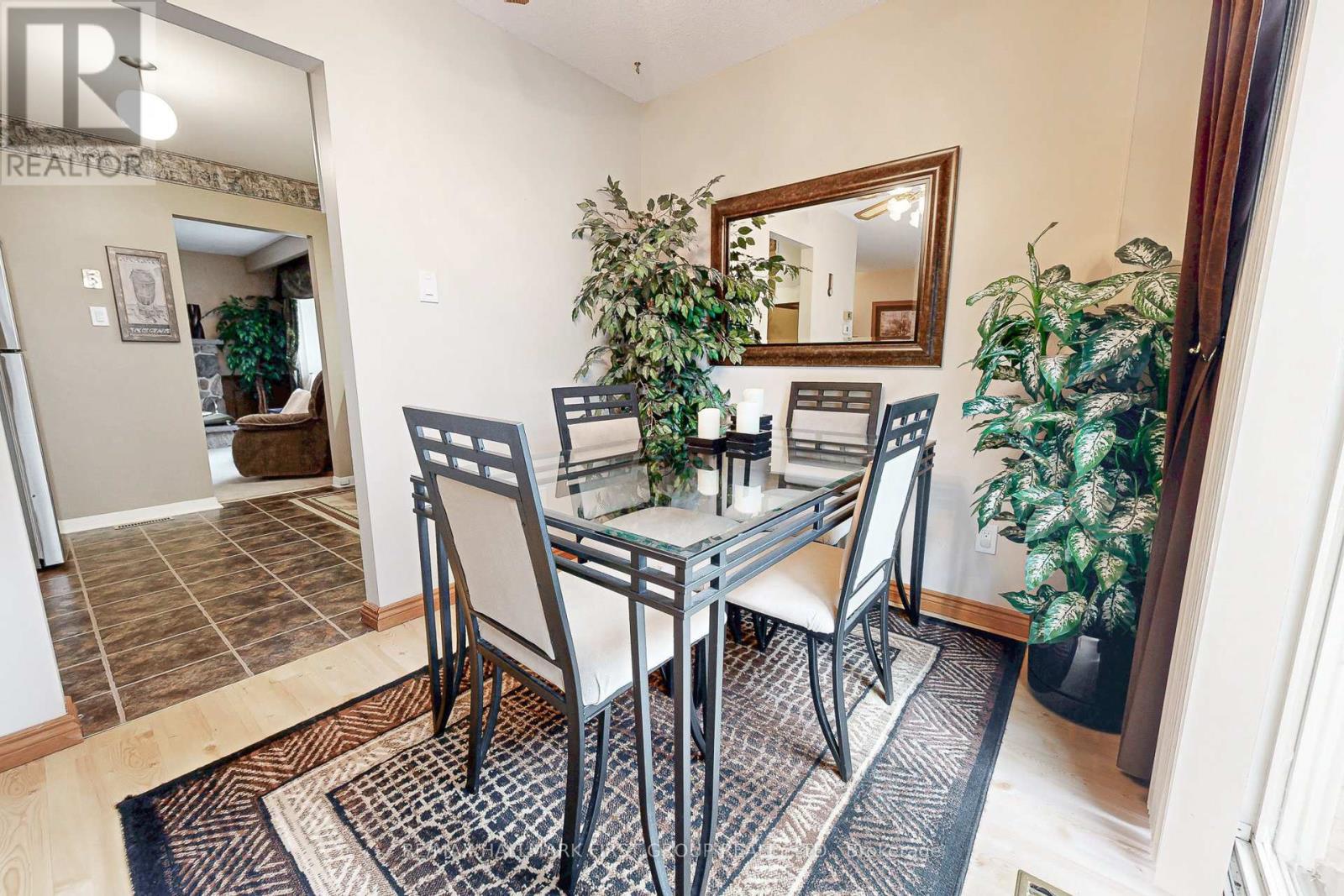 512 Creekview Circle, Pickering, Ontario  L1W 2Z6 - Photo 10 - E12529542