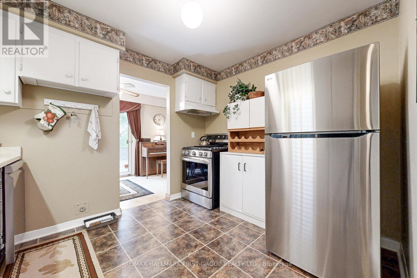 512 Creekview Circle, Pickering, Ontario  L1W 2Z6 - Photo 12 - E12529542