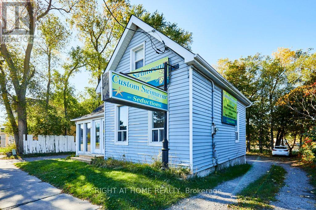 562 Simcoe Street S, Oshawa, Ontario  L1H 4K2 - Photo 3 - E12529718