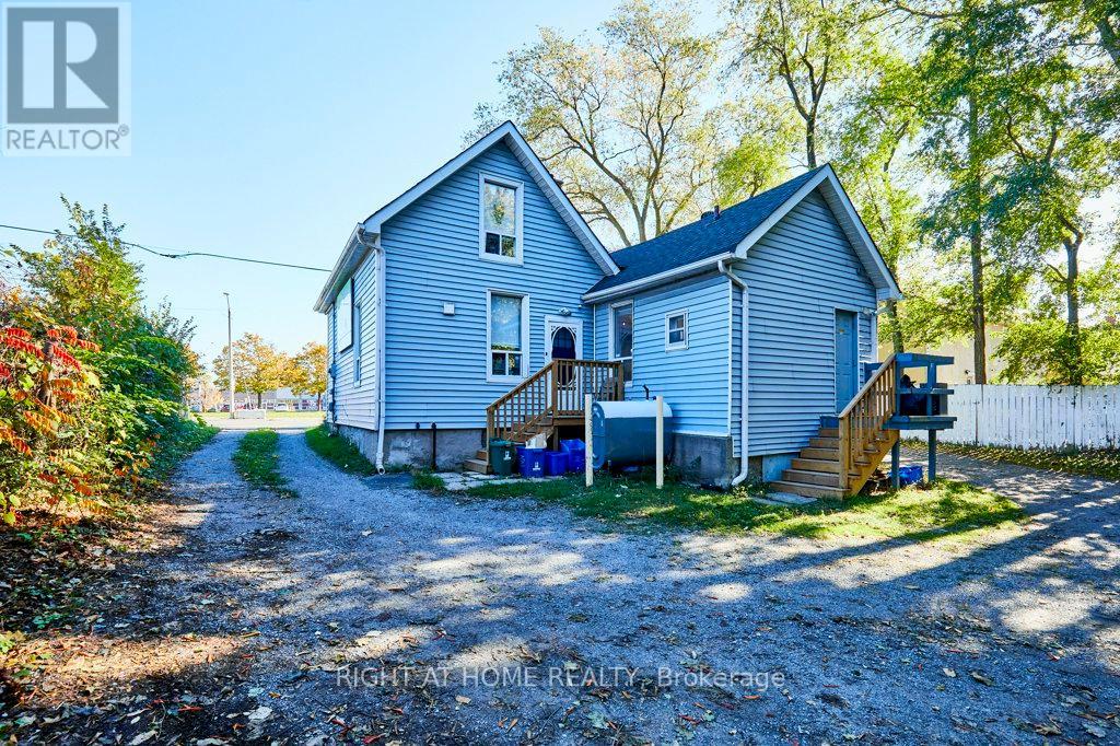 562 Simcoe Street S, Oshawa, Ontario  L1H 4K2 - Photo 7 - E12529718