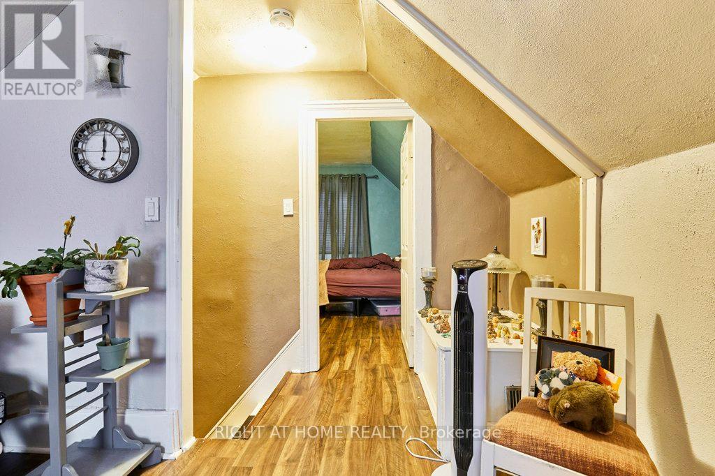 562 Simcoe Street S, Oshawa, Ontario  L1H 4K2 - Photo 15 - E12529724