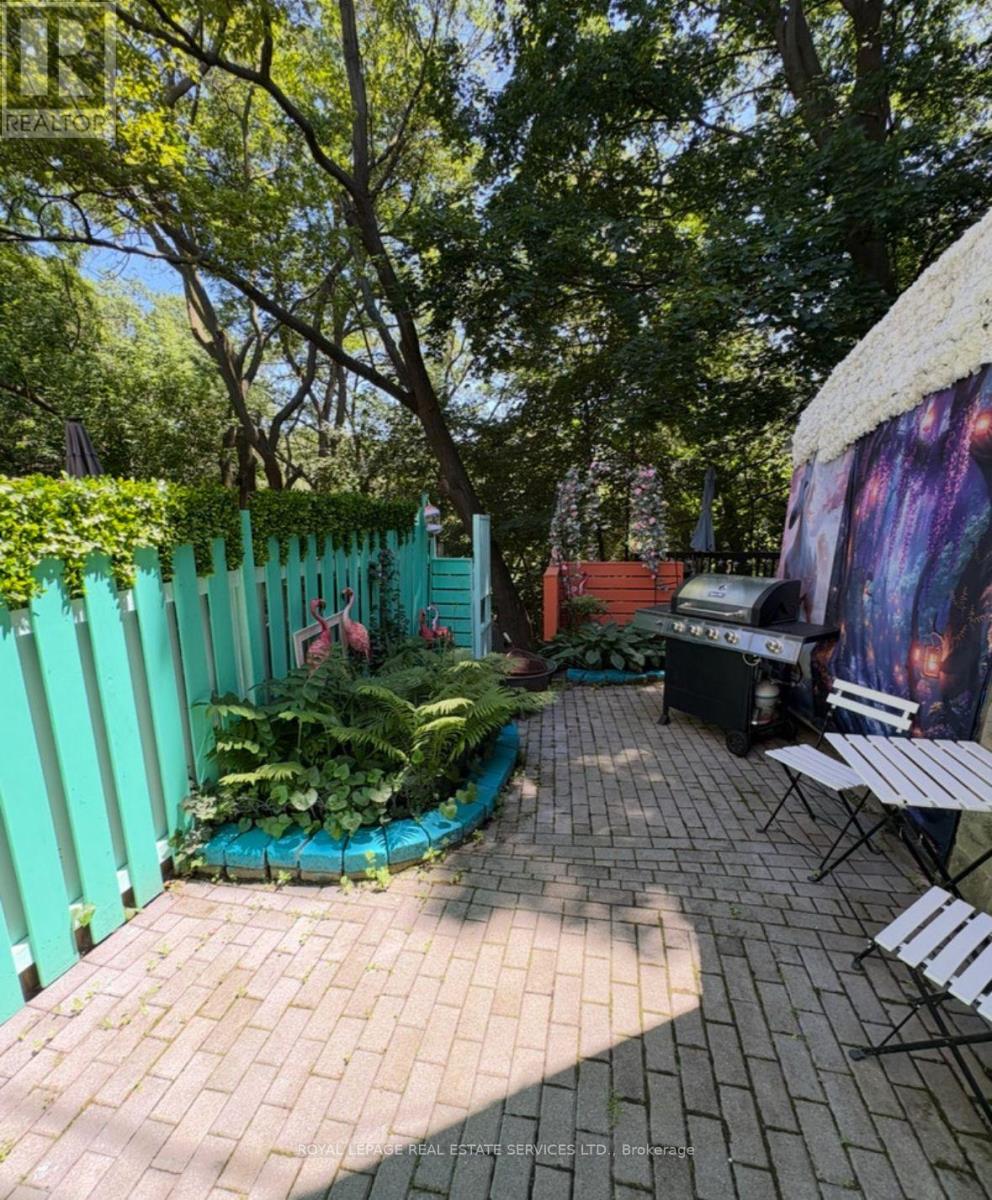 761 Kingston Road, Toronto, Ontario  M4E 1R9 - Photo 3 - E12528894