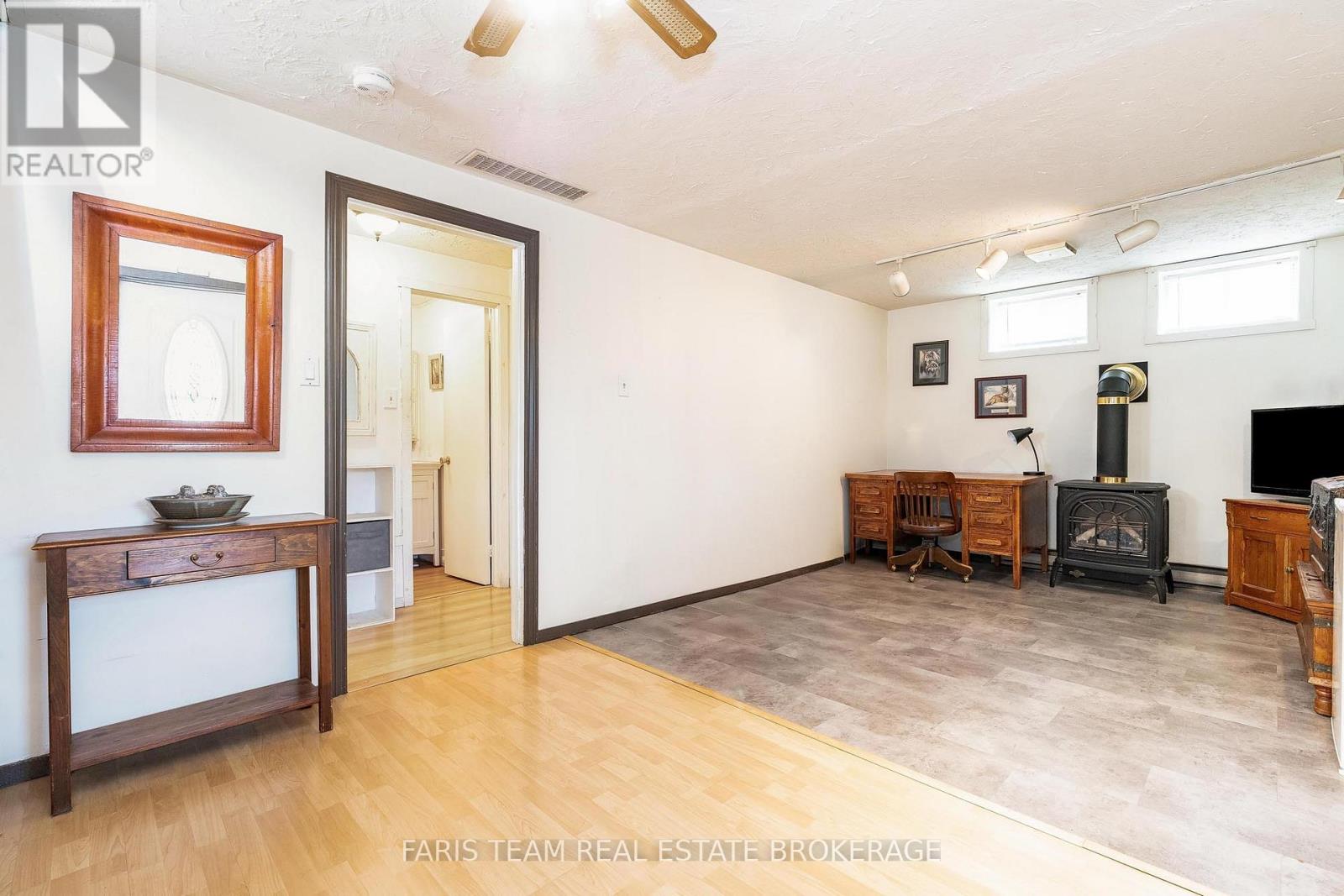 13 Cayuga Court, Oro-Medonte, Ontario  L0K 1E0 - Photo 16 - S12489658