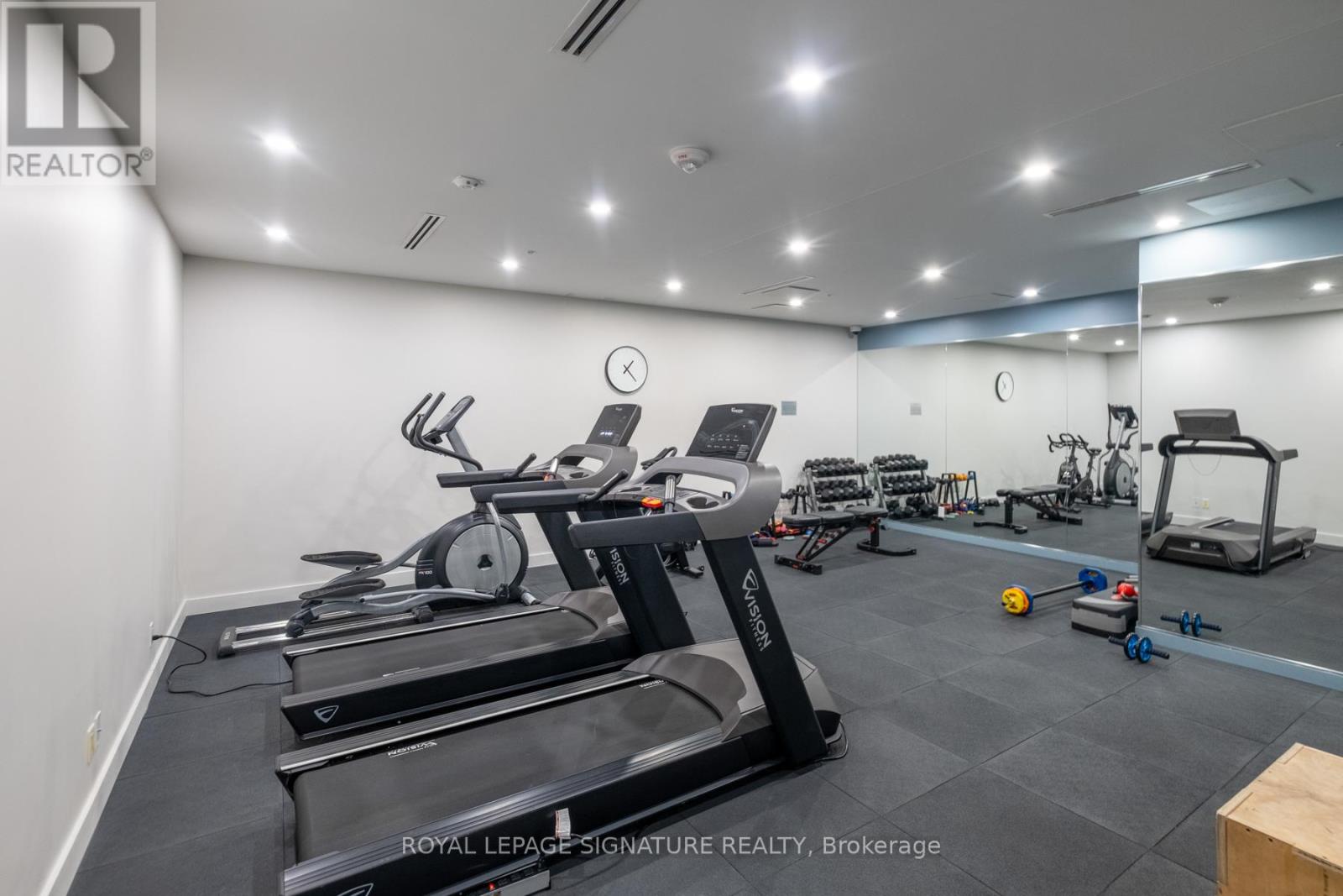 410 - 36 Howard Park Avenue, Toronto, Ontario  M6R 0A5 - Photo 16 - W12515230