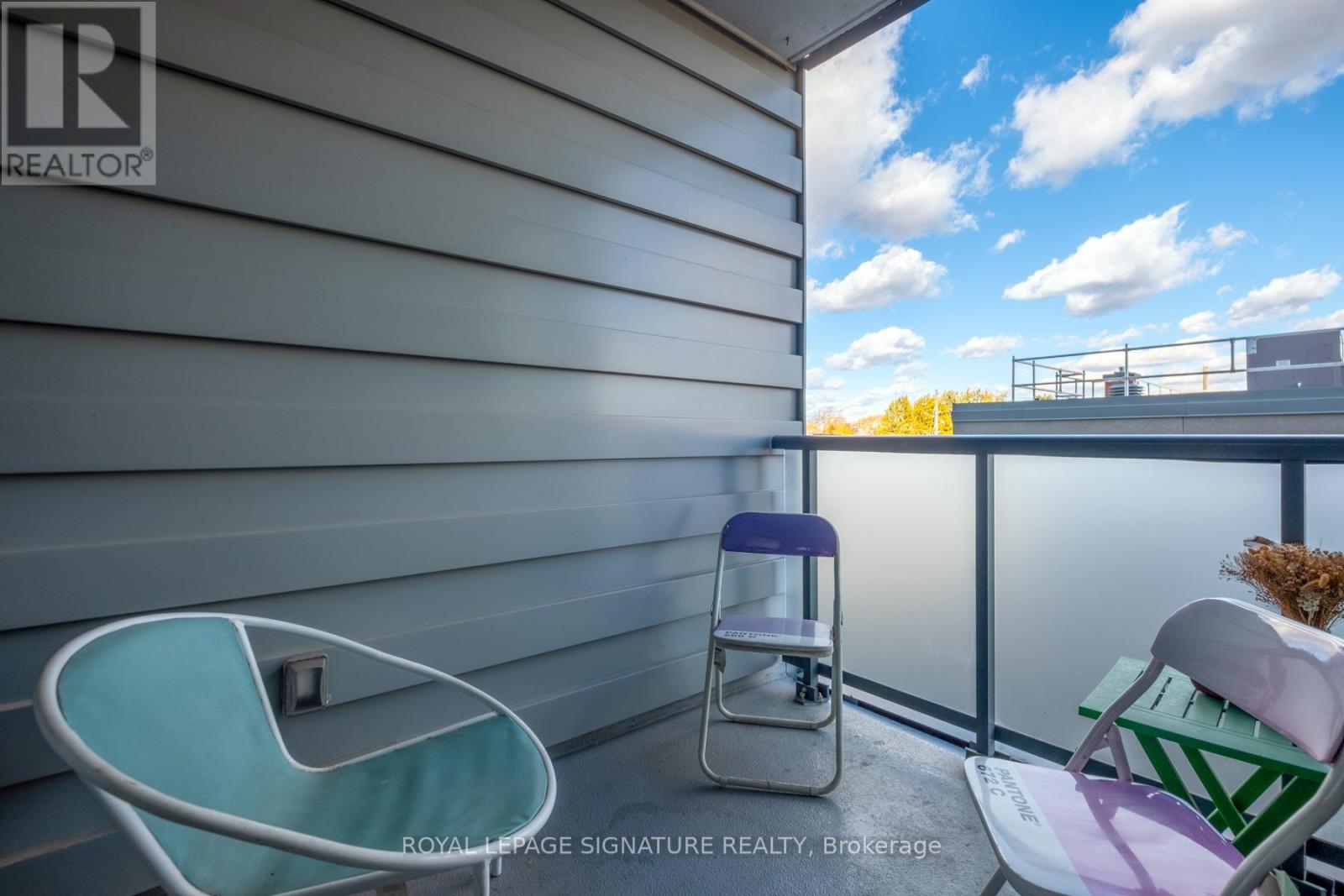 410 - 36 Howard Park Avenue, Toronto, Ontario  M6R 0A5 - Photo 14 - W12515230