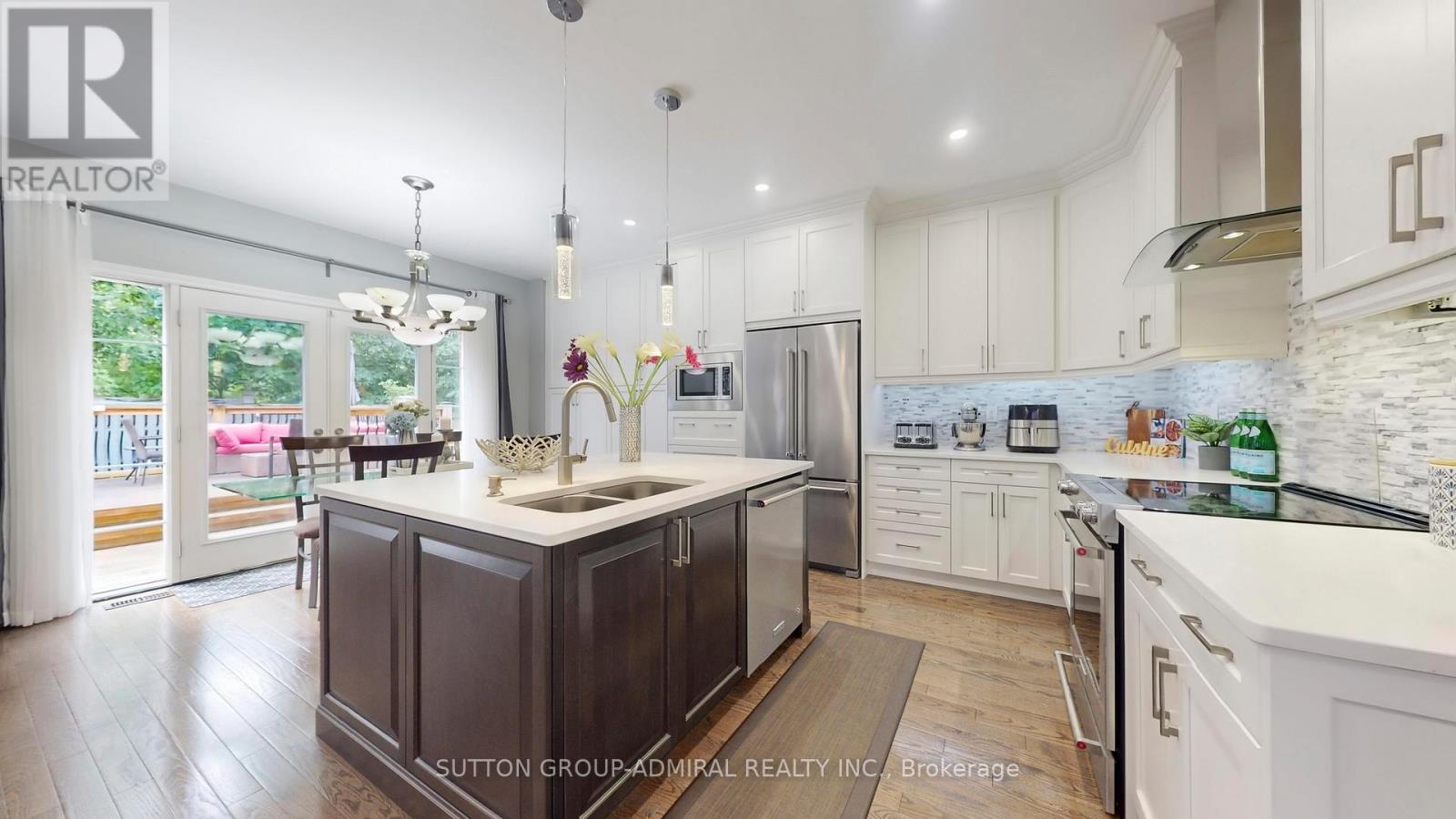 7 Fitzmaurice Drive, Vaughan, Ontario  L6A 4X7 - Photo 9 - N12529582