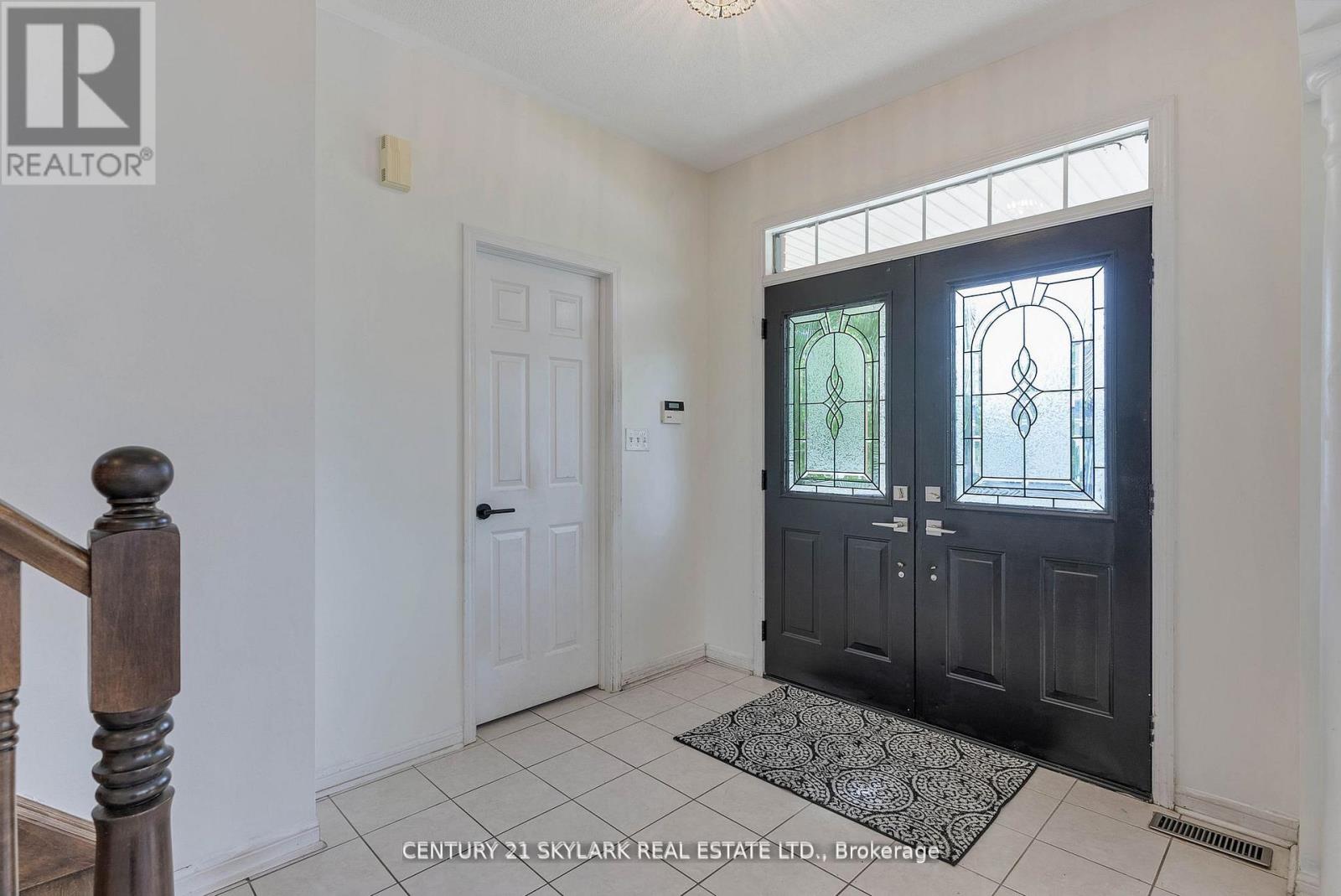 149 Newman Avenue, Richmond Hill, Ontario  L4E 4N3 - Photo 4 - N12529636