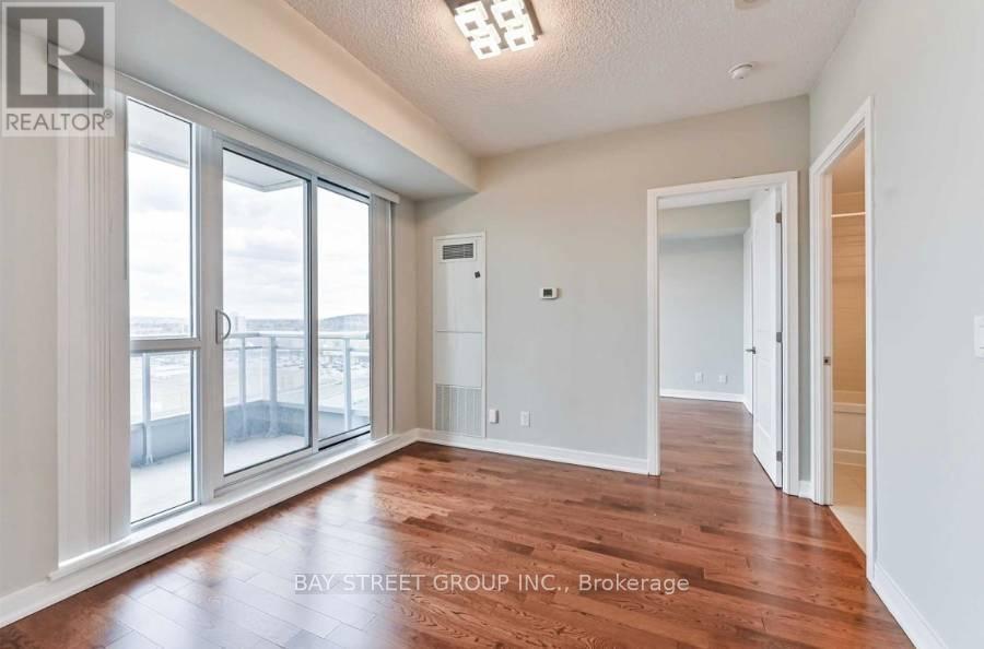 Nw1103 - 9201 Yonge Street, Richmond Hill, Ontario  L4C 1H9 - Photo 3 - N12529648