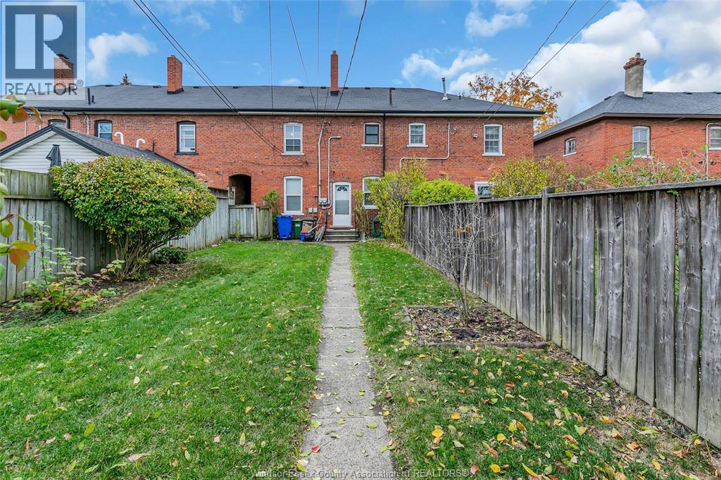 1086 Monmouth, Windsor, Ontario  N8Y 3L7 - Photo 20 - 25028431