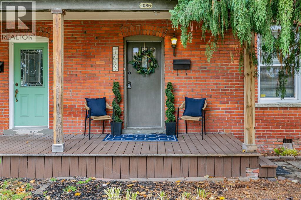 1086 Monmouth, Windsor, Ontario  N8Y 3L7 - Photo 3 - 25028431