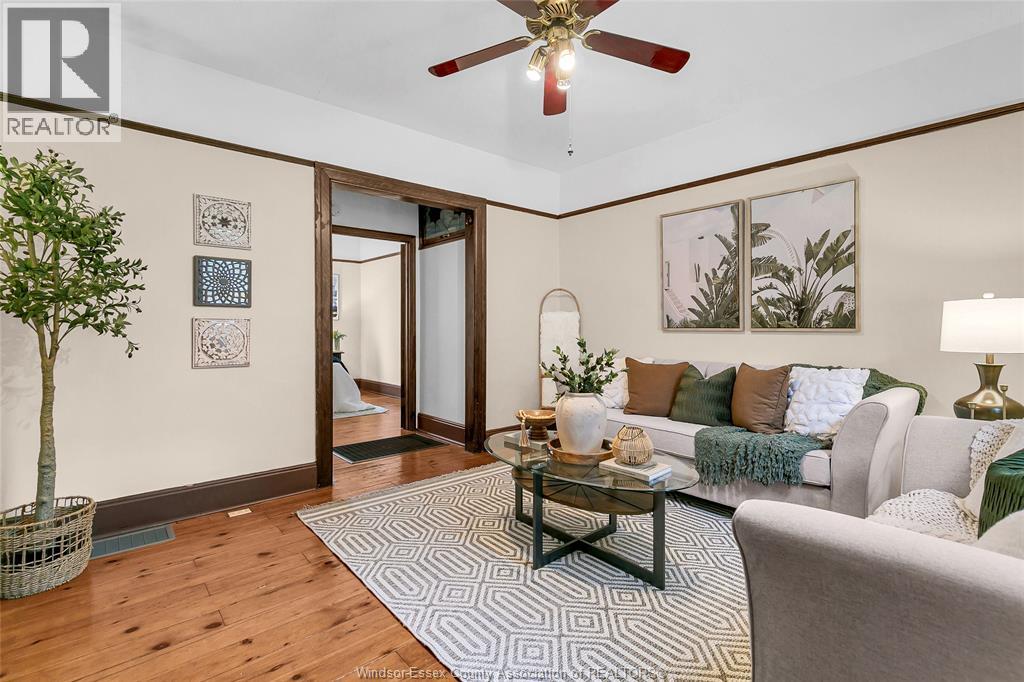 1086 Monmouth, Windsor, Ontario  N8Y 3L7 - Photo 6 - 25028431