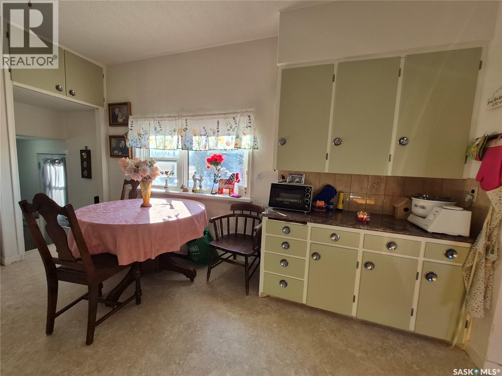 500 2nd Avenue E, Kyle, Saskatchewan  S0L 1T0 - Photo 7 - SK022179