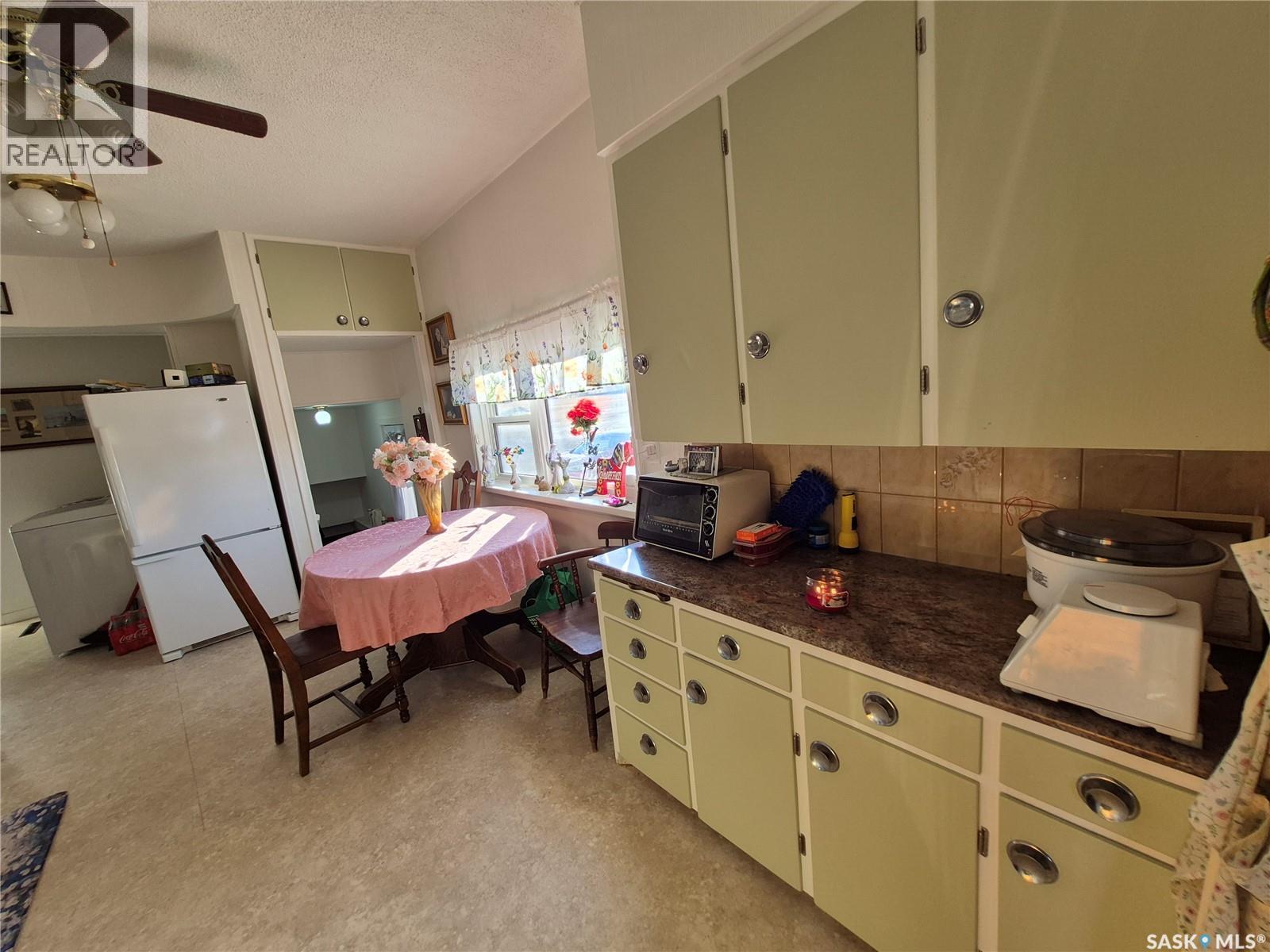 500 2nd Avenue E, Kyle, Saskatchewan  S0L 1T0 - Photo 5 - SK022179