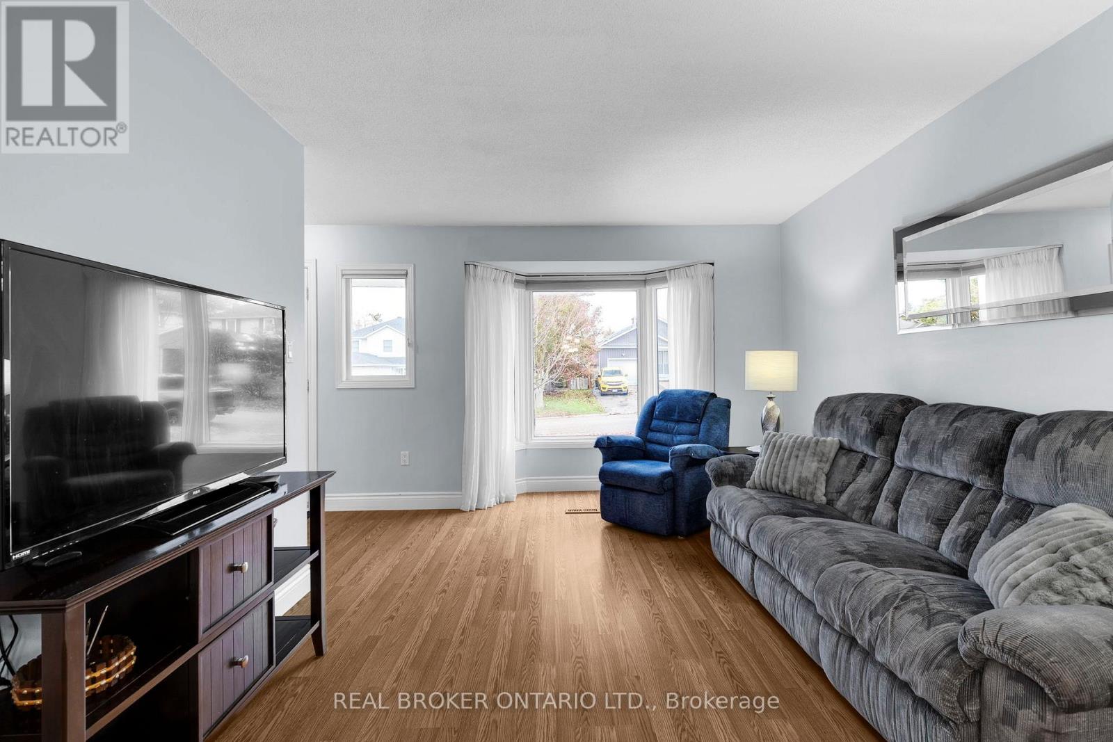 27 Knicely Road, Barrie, Ontario  L4N 6V3 - Photo 11 - S12529606