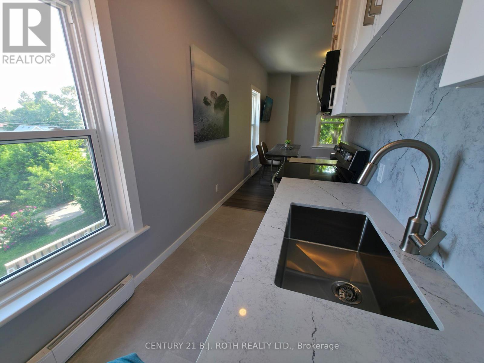 1 - 82 Albert Street N, Orillia, Ontario  L3V 5K5 - Photo 12 - S12529630