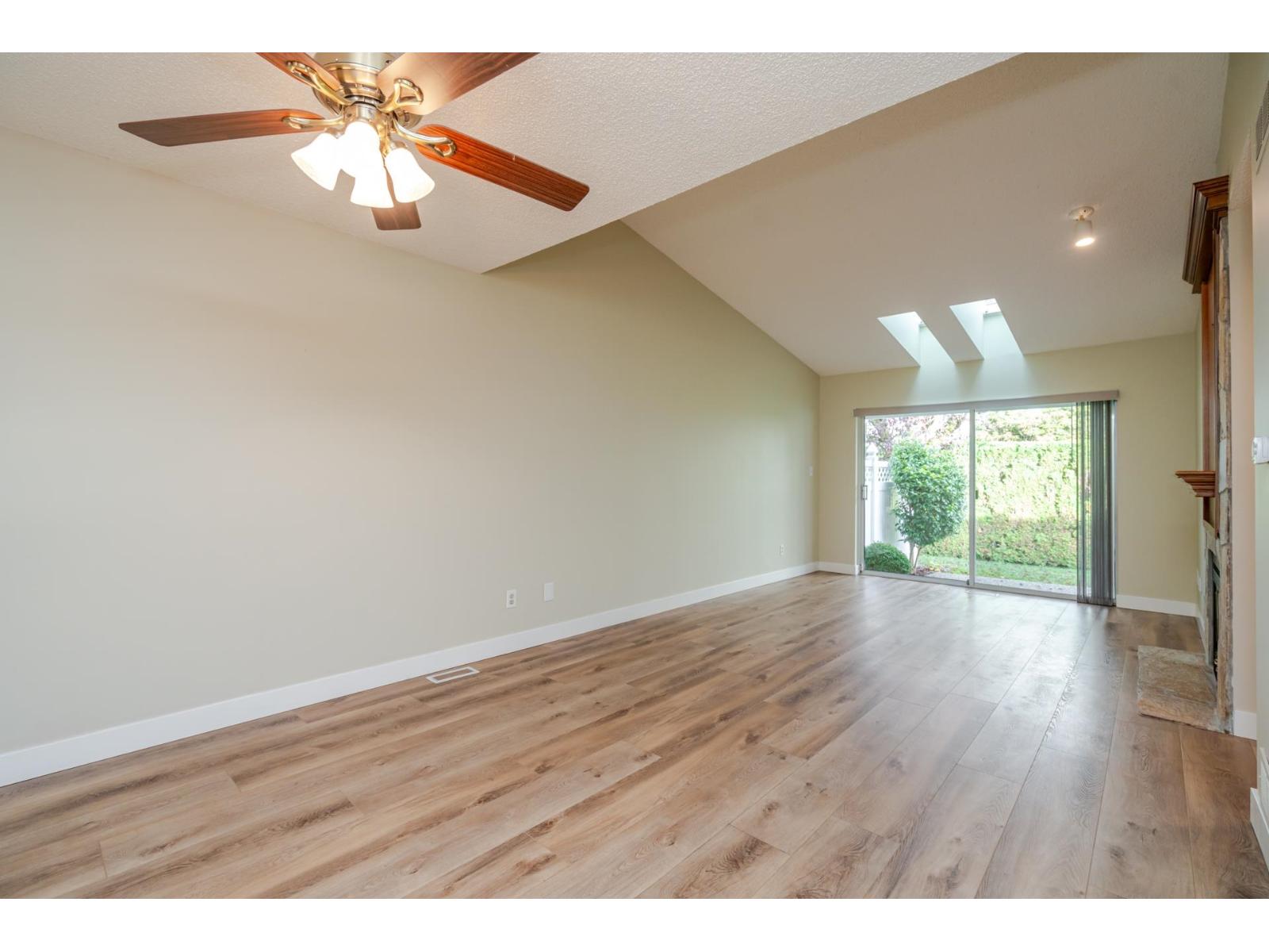 15 5365 205 Street, Langley, British Columbia  V3A 7V7 - Photo 4 - R3065534