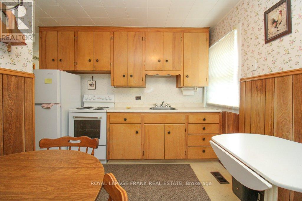 512 Glengarry Avenue, Peterborough, Ontario  K9H 4Y4 - Photo 16 - X12529792