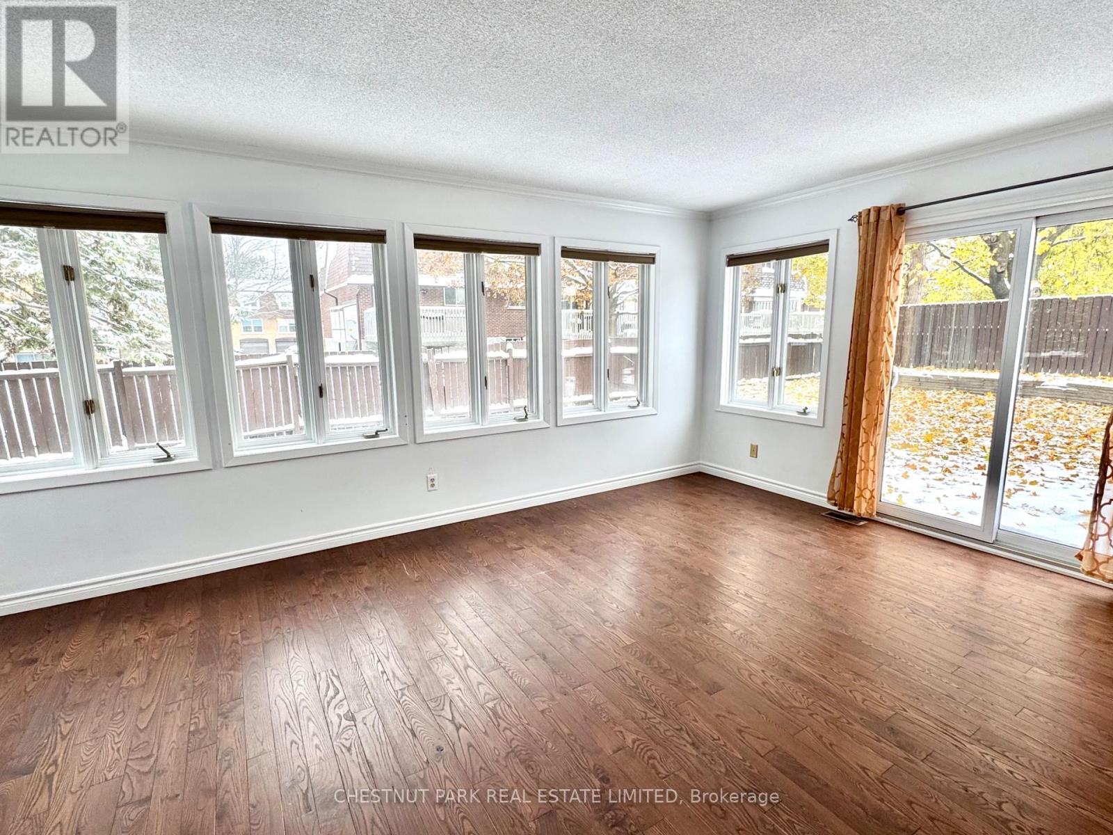 18 Hope Crescent, Belleville, Ontario K8P 4S2 - Photo 12 - X12529796