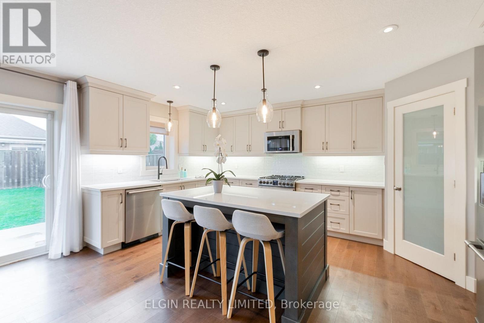 3 Deerfield Court, St. Thomas, Ontario  N5P 0A9 - Photo 12 - X12529750