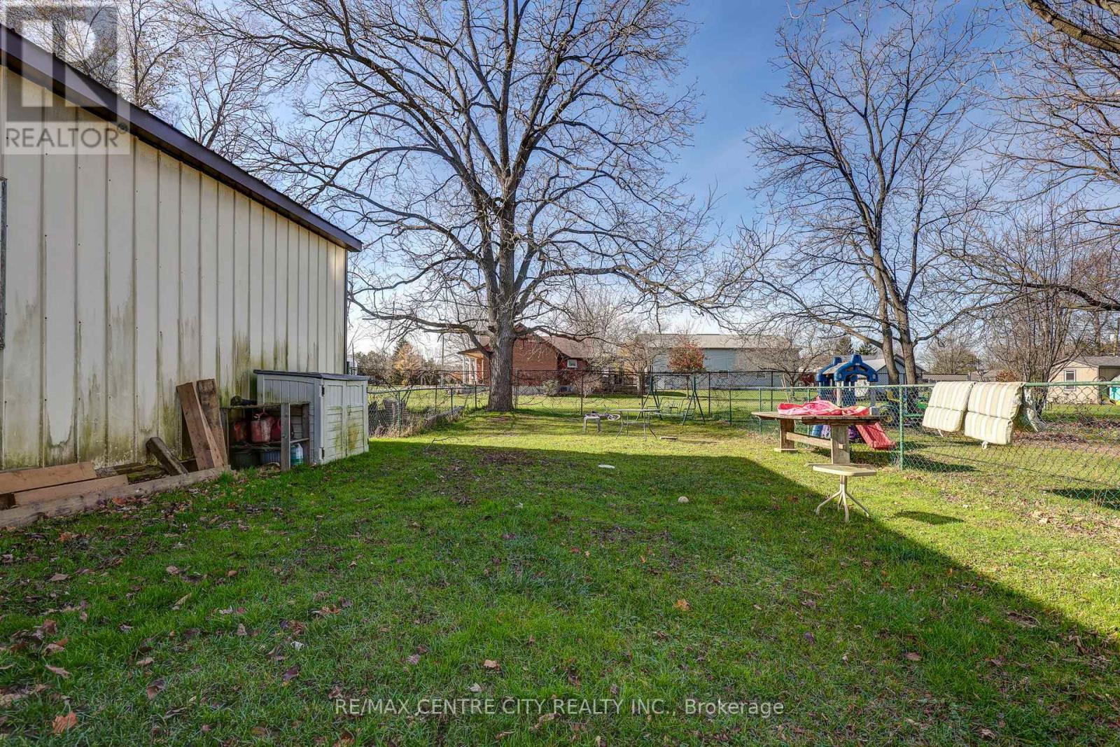 11709 Tracey Street, Malahide, Ontario  N0L 2J0 - Photo 9 - X12529782