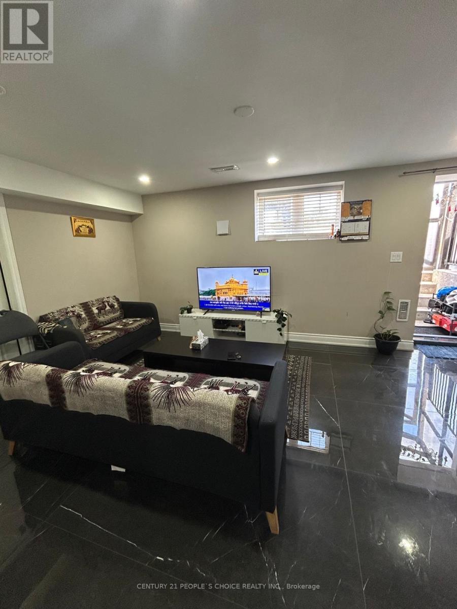 (Basement) - 54 Ringway Road, Brampton, Ontario  L7A 4T3 - Photo 8 - W12529502