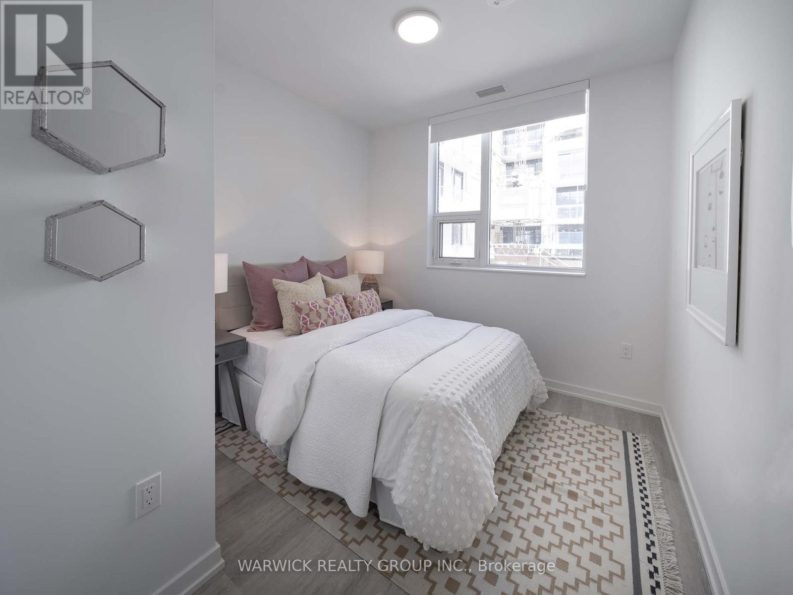 229 - 4365 Bloor Street W, Toronto, Ontario  M9C 1R3 - Photo 12 - W12529532