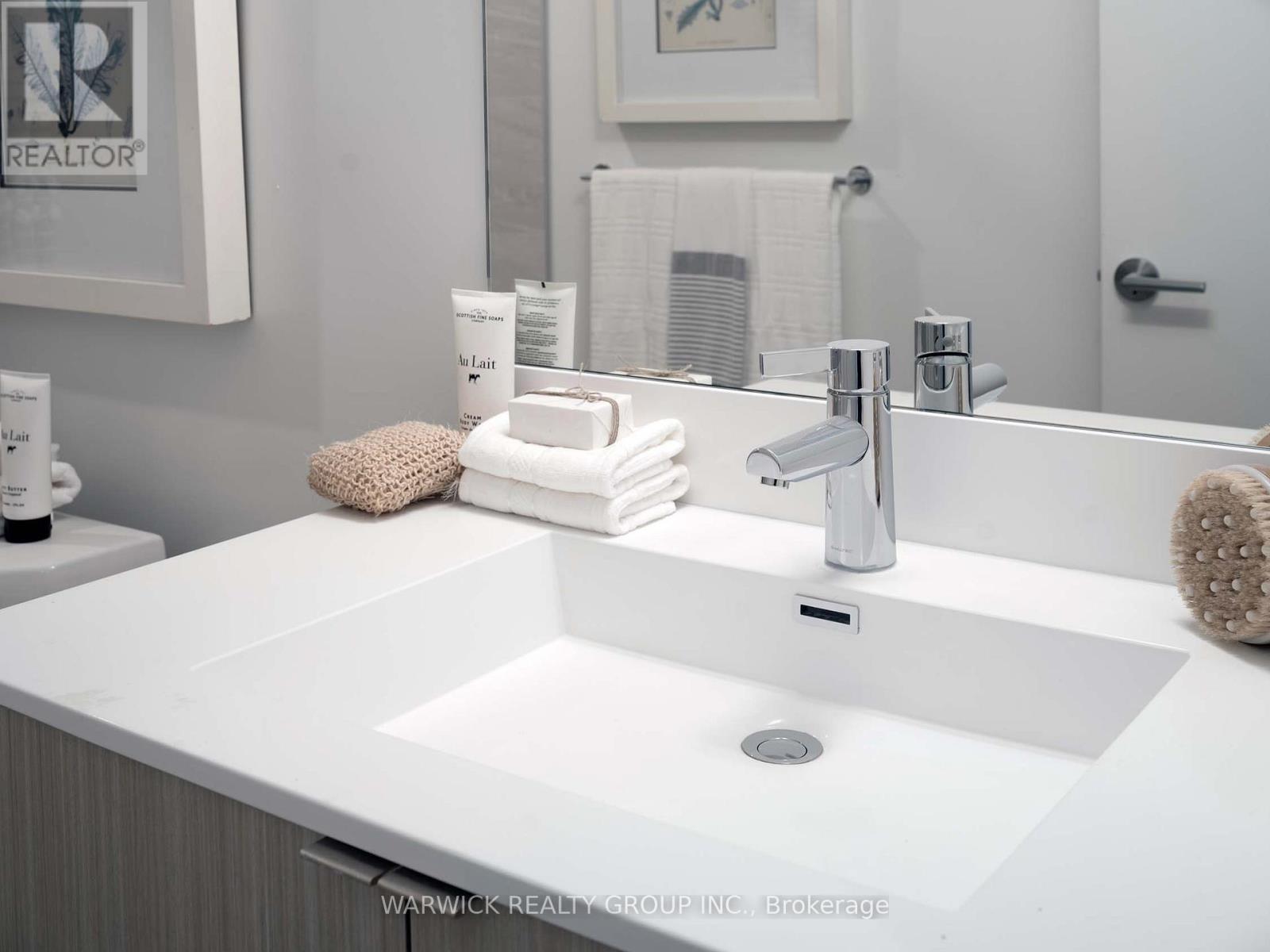 229 - 4365 Bloor Street W, Toronto, Ontario  M9C 1R3 - Photo 34 - W12529532