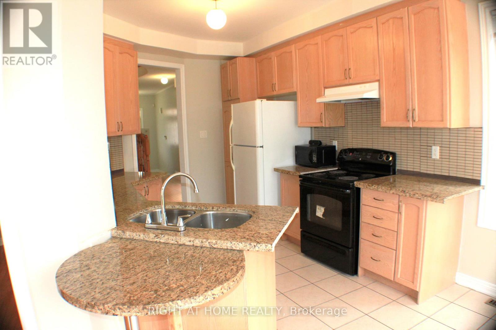 A - 10 VANDERBRINK DRIVE, Brampton, Ontario