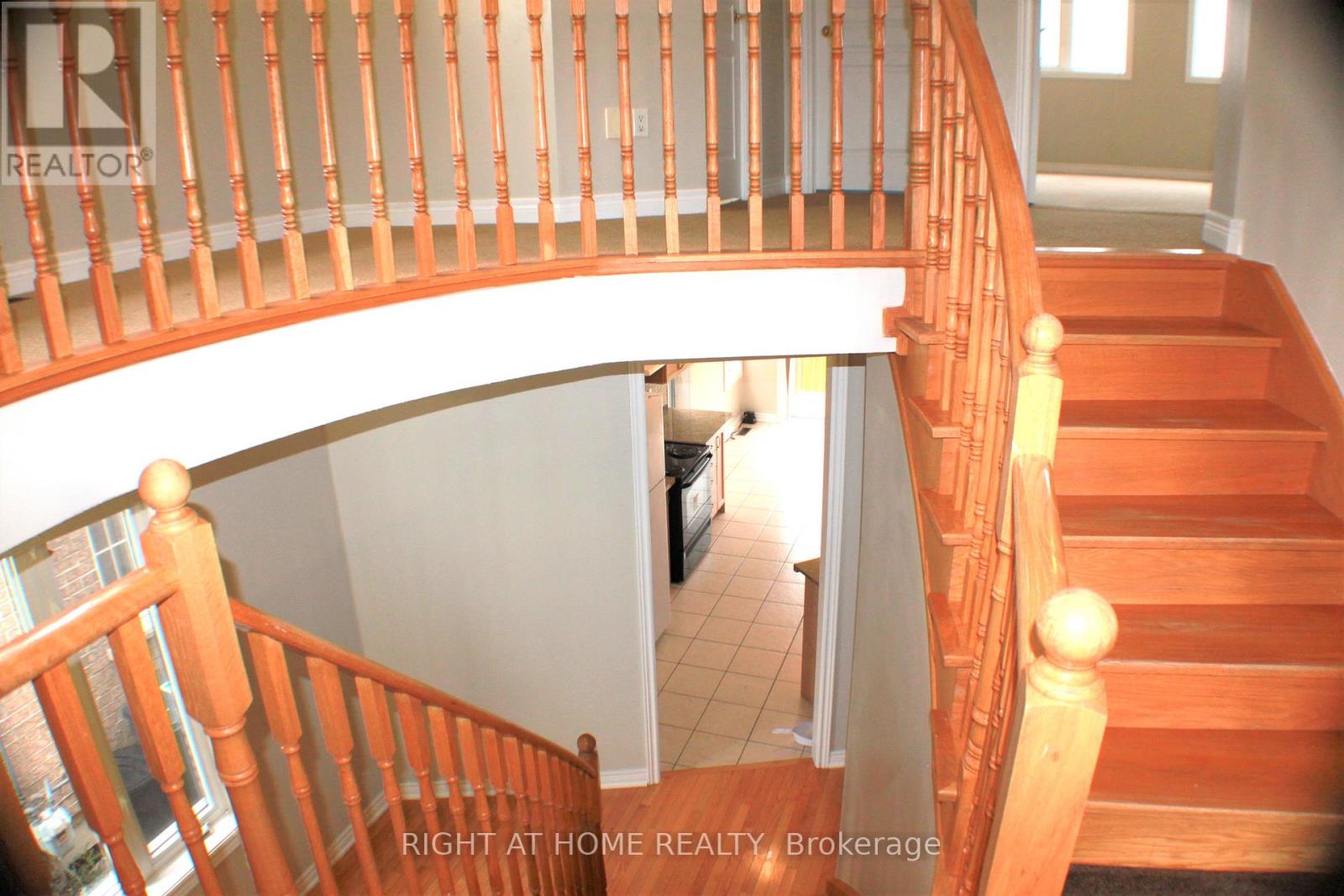 A - 10 Vanderbrink Drive, Brampton, Ontario  L6R 0E5 - Photo 11 - W12529558