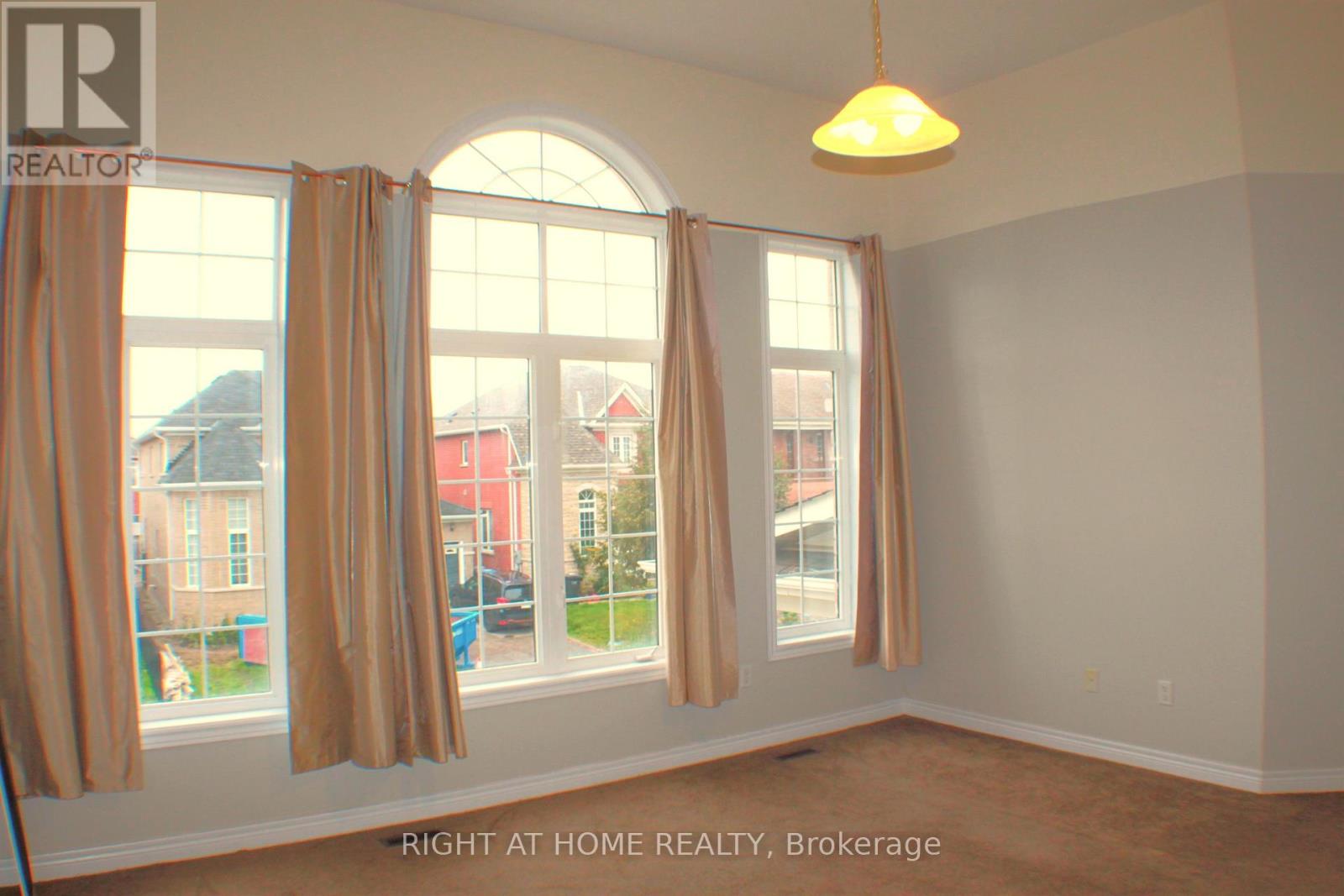 A - 10 Vanderbrink Drive, Brampton, Ontario  L6R 0E5 - Photo 12 - W12529558