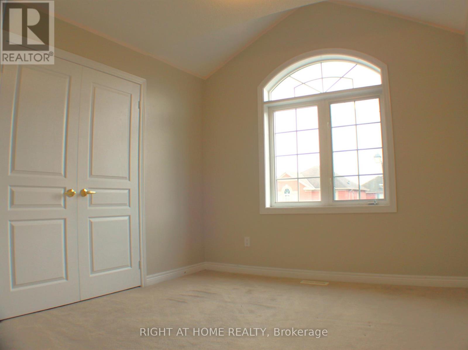 A - 10 Vanderbrink Drive, Brampton, Ontario  L6R 0E5 - Photo 17 - W12529558