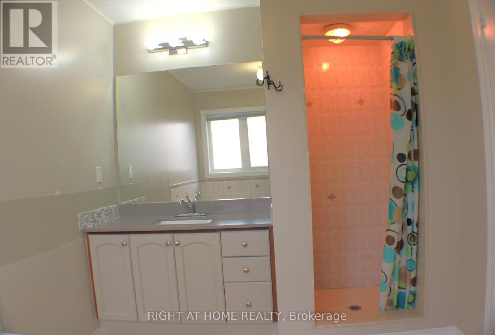 A - 10 Vanderbrink Drive, Brampton, Ontario  L6R 0E5 - Photo 23 - W12529558