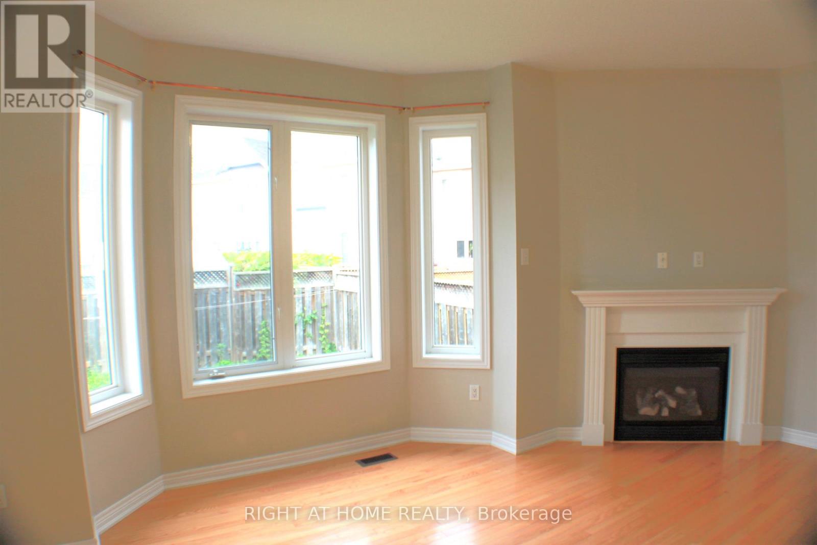 A - 10 Vanderbrink Drive, Brampton, Ontario  L6R 0E5 - Photo 7 - W12529558