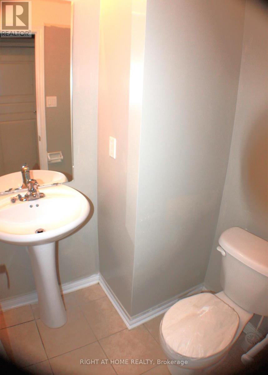 A - 10 Vanderbrink Drive, Brampton, Ontario  L6R 0E5 - Photo 9 - W12529558