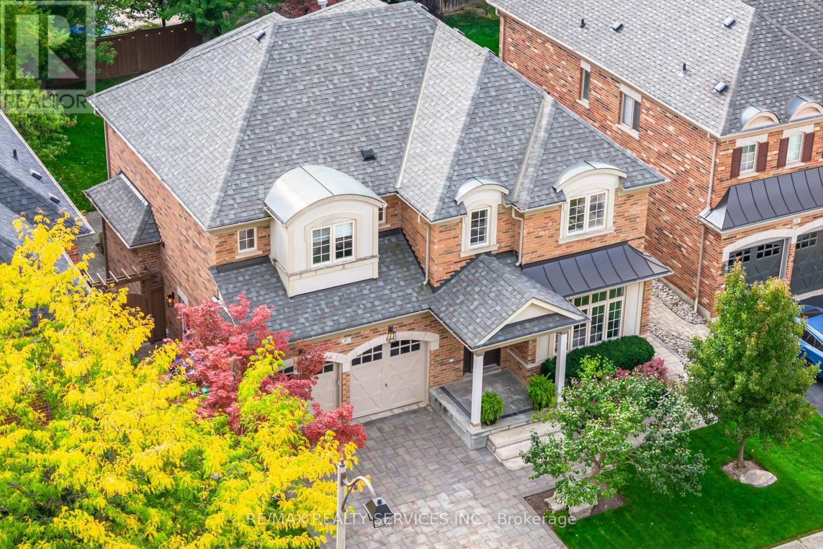 17 Edmonton Street, Brampton, Ontario  L6Y 5L2 - Photo 4 - W12529576