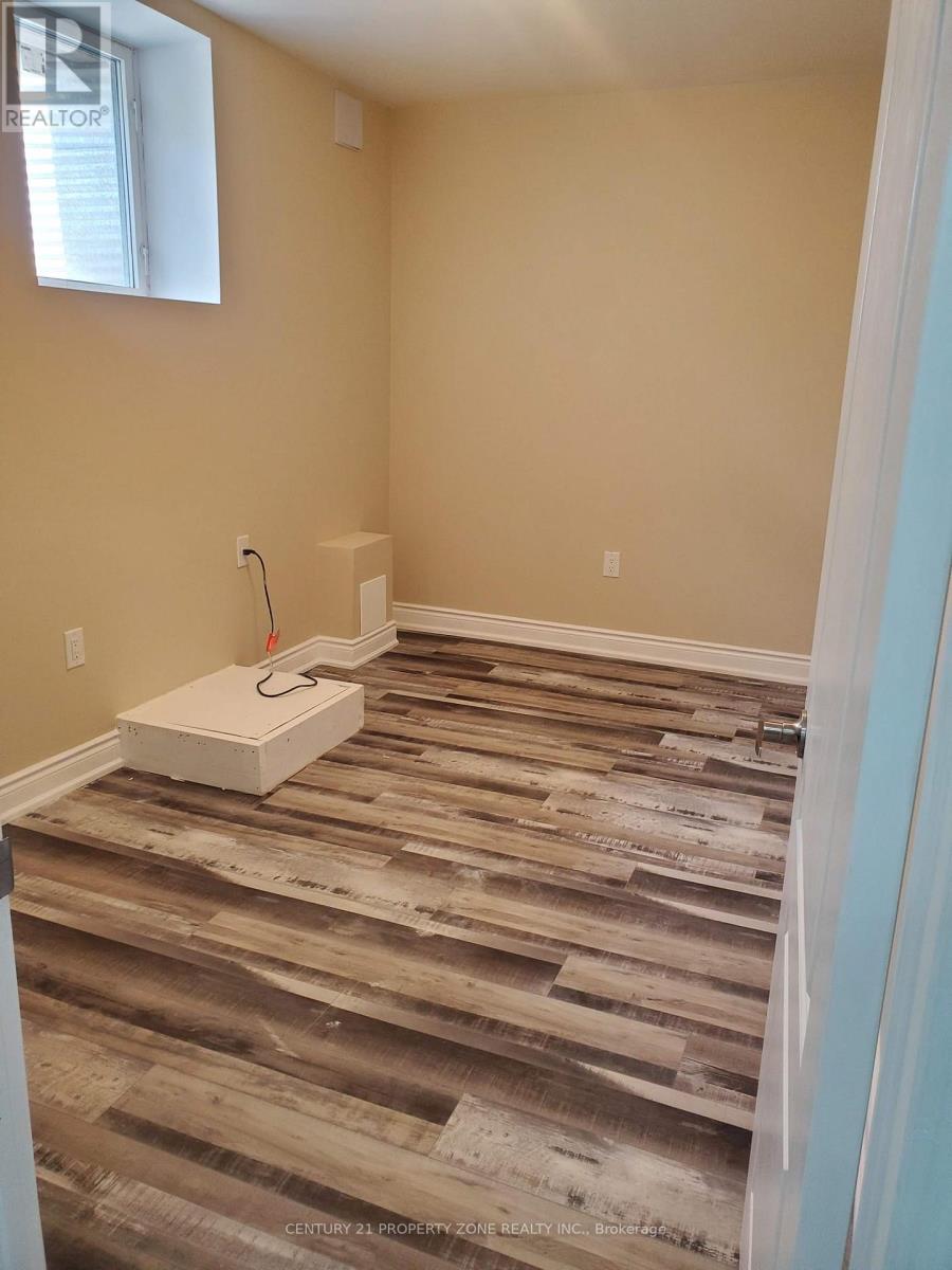 1512 Leger Way, Milton, Ontario  L9E 1H5 - Photo 11 - W12529614