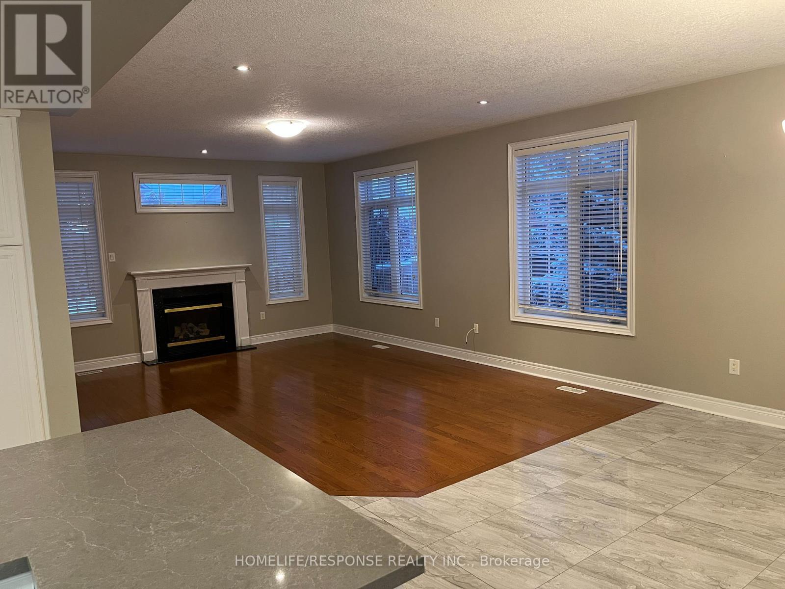 Upper Level - 2 Mcnutt Street, Brampton, Ontario  L6Y 5L3 - Photo 11 - W12529622