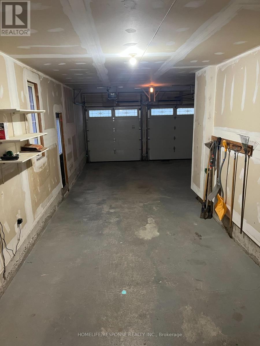 Upper Level - 2 Mcnutt Street, Brampton, Ontario  L6Y 5L3 - Photo 14 - W12529622