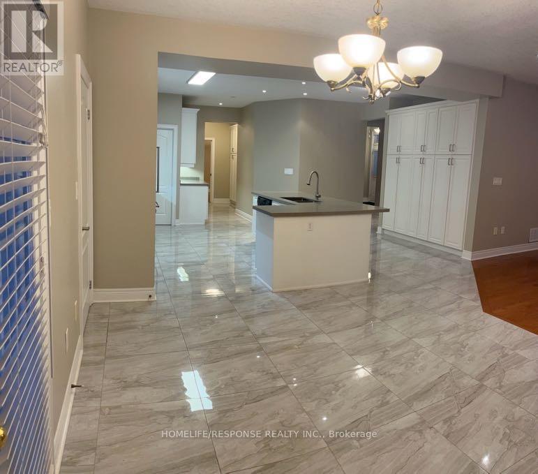 Upper Level - 2 Mcnutt Street, Brampton, Ontario  L6Y 5L3 - Photo 17 - W12529622