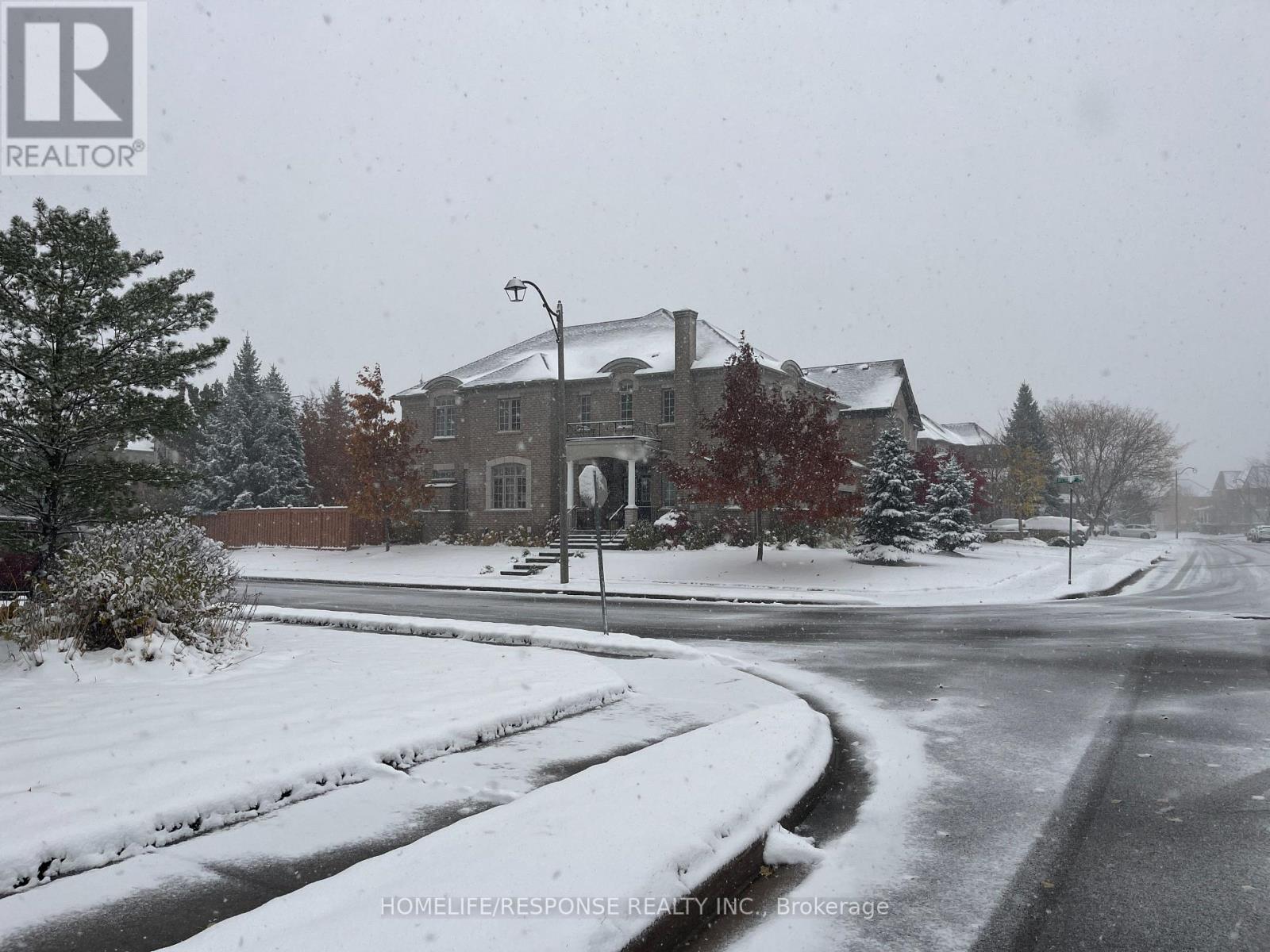 Upper Level - 2 Mcnutt Street, Brampton, Ontario  L6Y 5L3 - Photo 2 - W12529622