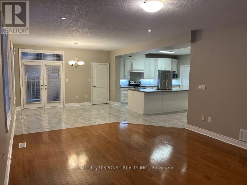 Upper Level - 2 Mcnutt Street, Brampton, Ontario  L6Y 5L3 - Photo 6 - W12529622