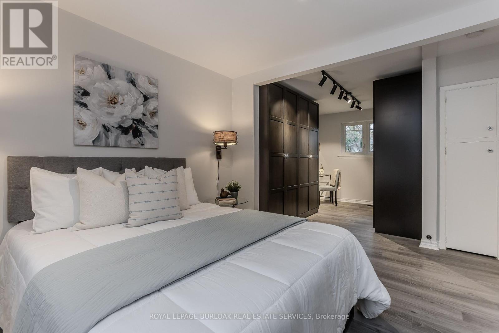 260 Foxbar Road, Burlington, Ontario  L7L 3A3 - Photo 15 - W12529668