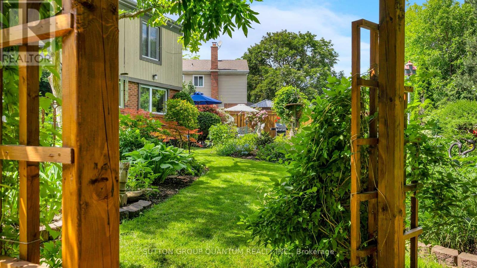 2977 Inlake Court, Mississauga, Ontario  L5N 2A4 - Photo 11 - W12529680