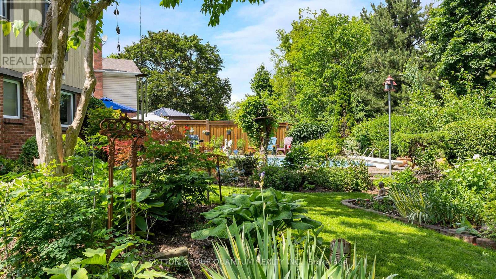 2977 Inlake Court, Mississauga, Ontario  L5N 2A4 - Photo 12 - W12529680